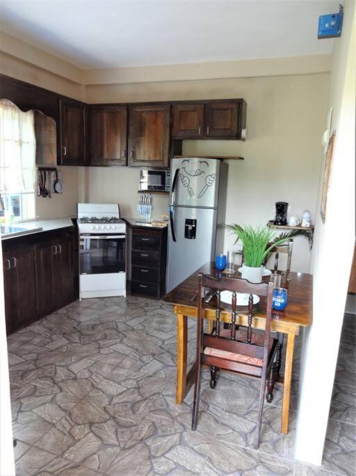 St. George'S Holiday Studio Vacation Of A Lifetime Fontenoy Extérieur photo