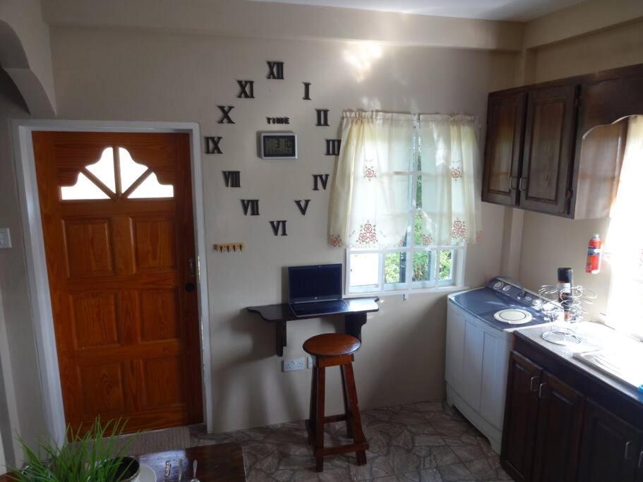 St. George'S Holiday Studio Vacation Of A Lifetime Fontenoy Extérieur photo